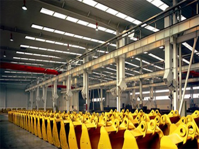 红河徐工集团挖掘机装配车间